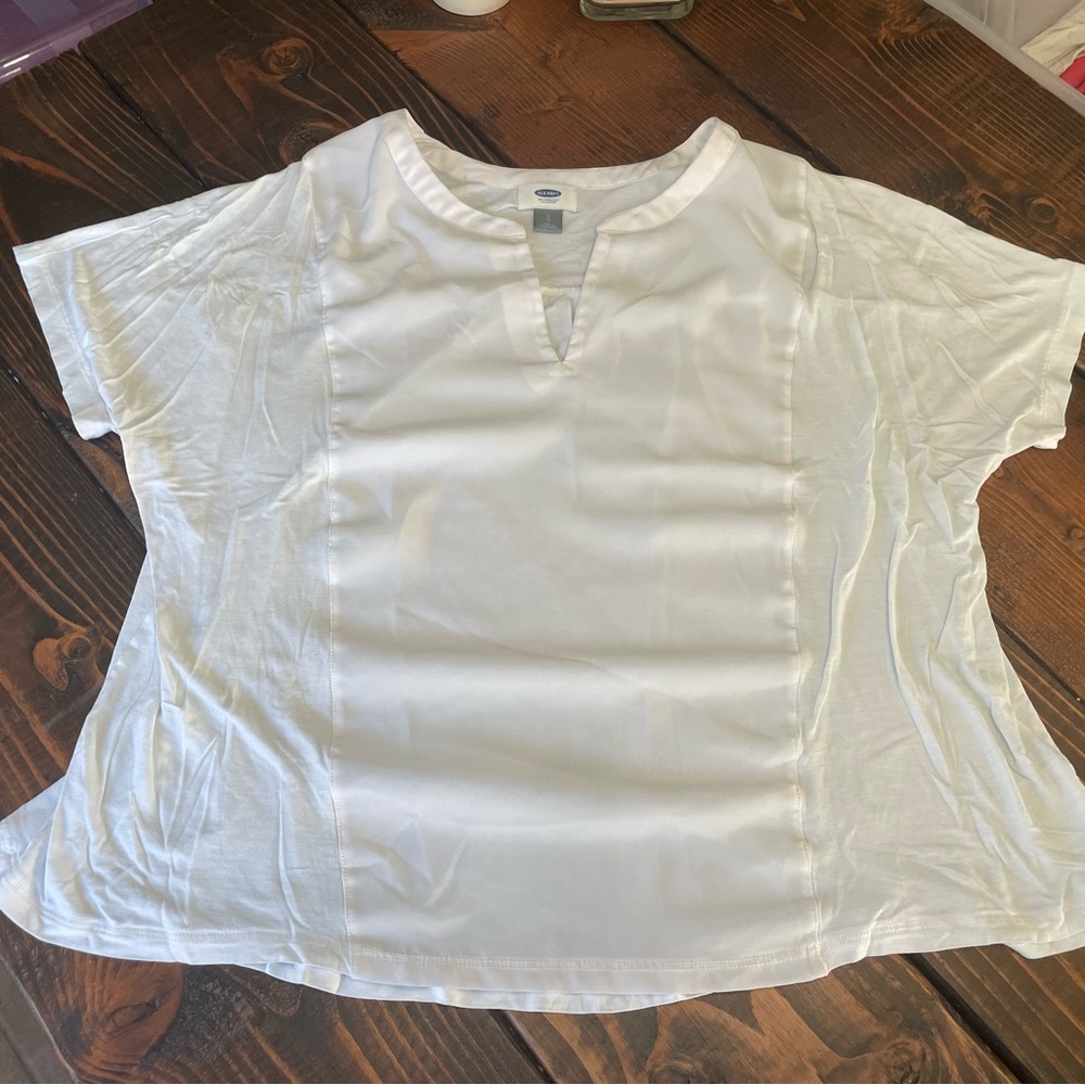 *SALE* Old Navy V-Neck Blouse 👚